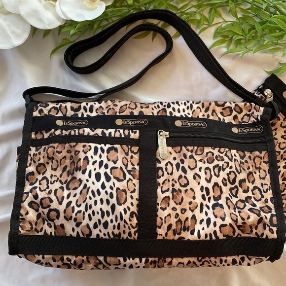 LeSportsac Ombré Cheetah Deluxe Shoulder Satchel - Picture 3 of 13